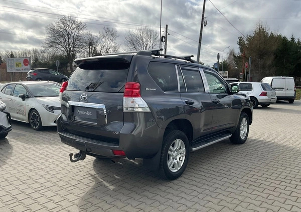 Toyota Land Cruiser cena 124900 przebieg: 148955, rok produkcji 2011 z Rzeszów małe 137